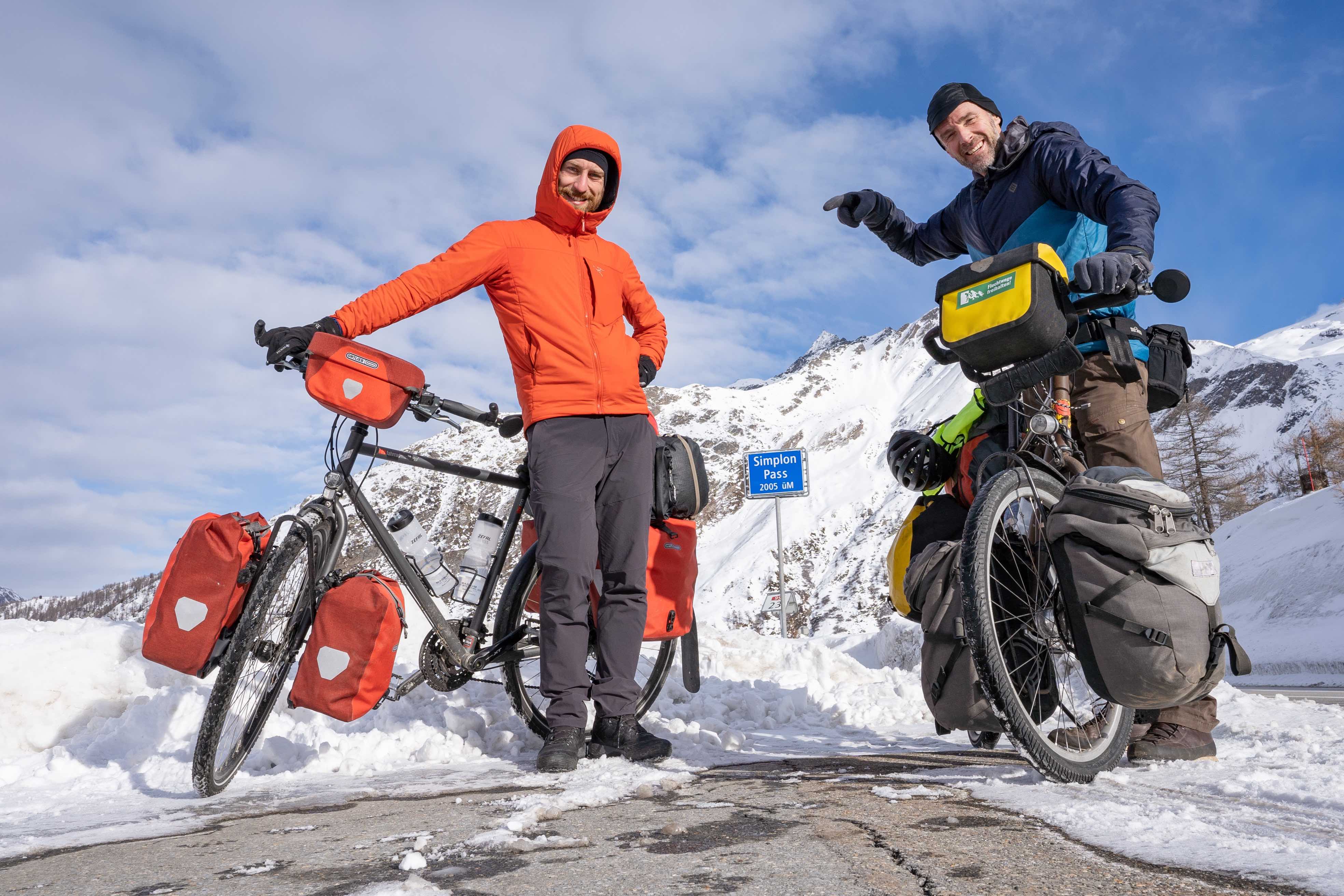 Florian Wüstholz (links) und Martin Bichsel auf dem Simplon. Foto: Martin Bichsel