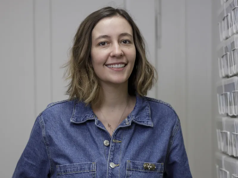 Fiona Hofer empfiehlt ein Kinderbuch, das die Phantasie anregt. Bild: ZVG