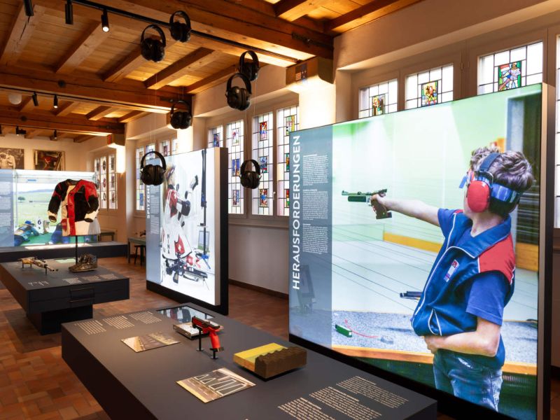 Die neue Dauerausstellung stellt Sport und Geschichte ins Zentrum einer attraktiven Erzählung. © Schweizer Schützenmuseum. Foto: Christine Moor